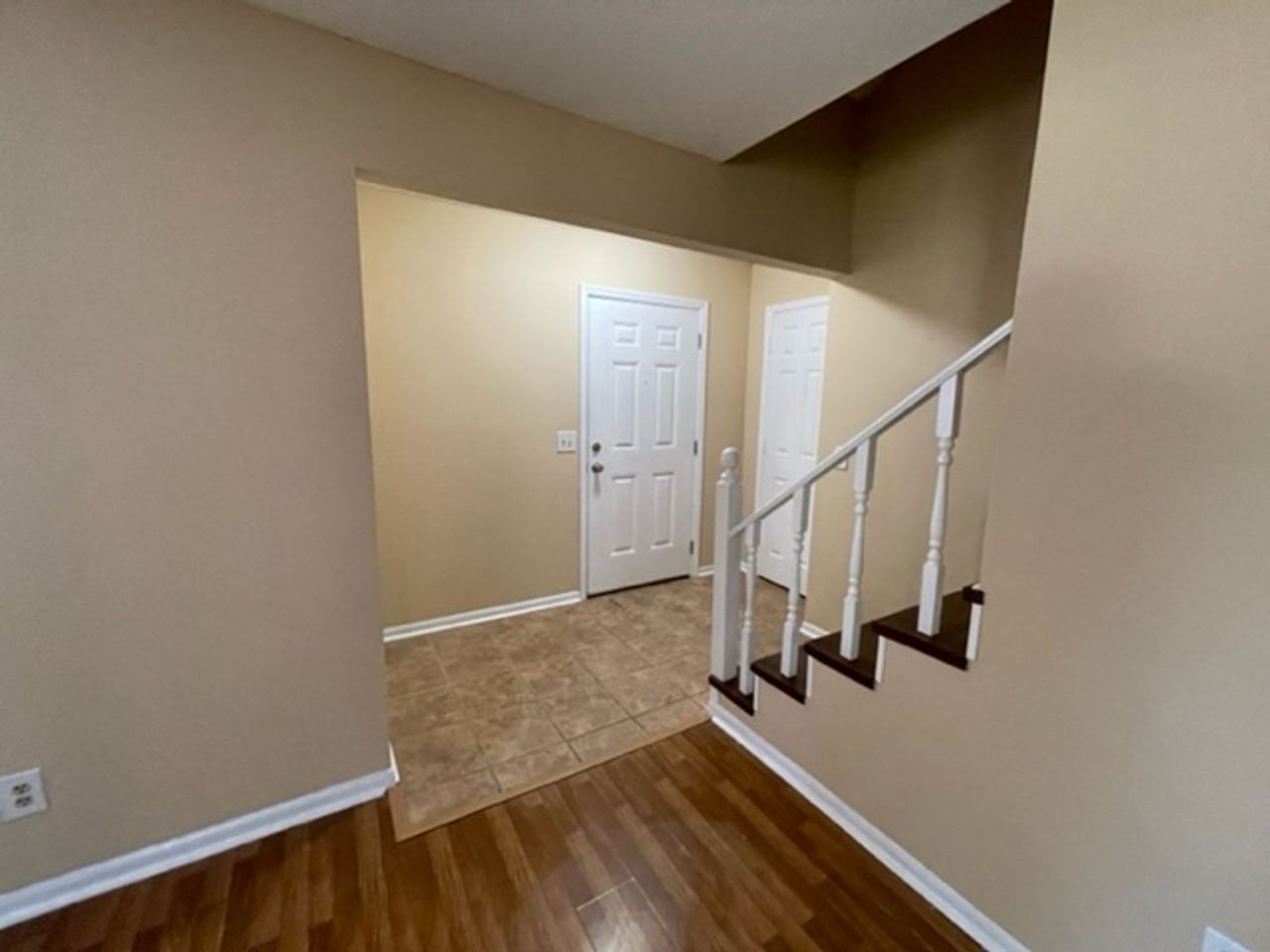 19 Sagebrush Apts - Photo 4 of 15