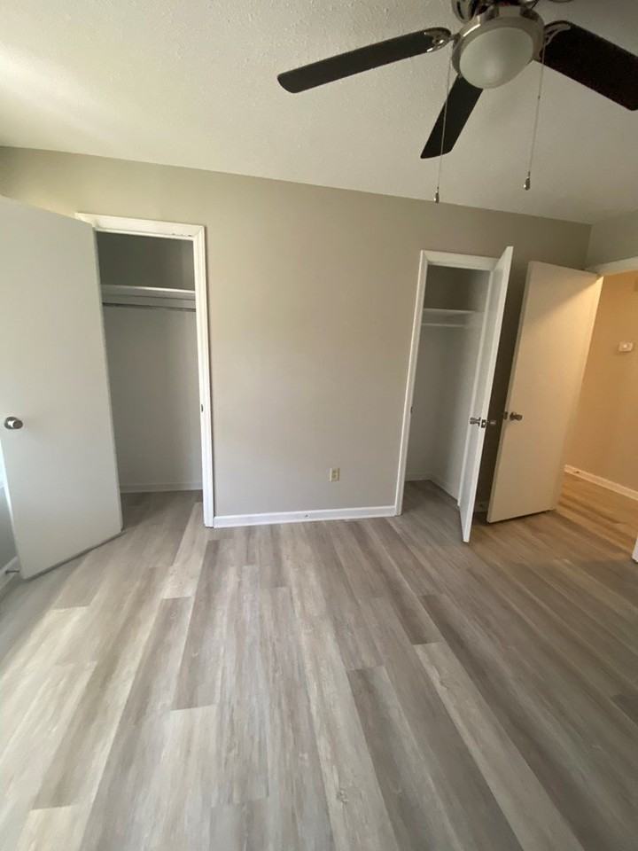 105 Maid Marian Ct - Photo 6 of 11