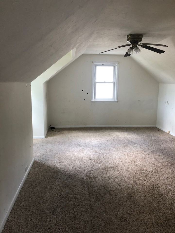 12214 Shady Oak Blvd - Photo 5 of 11