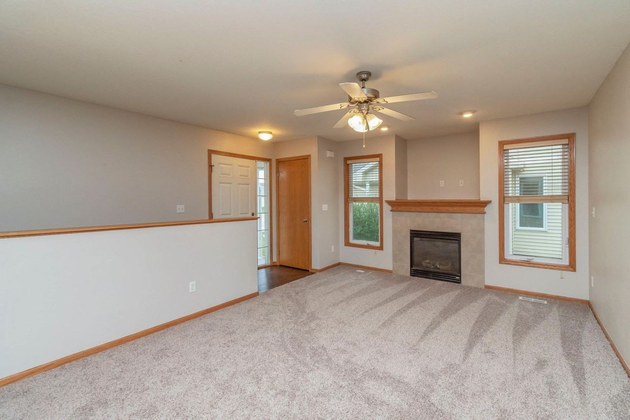 544 Sw 46th St - Photo 2 of 16