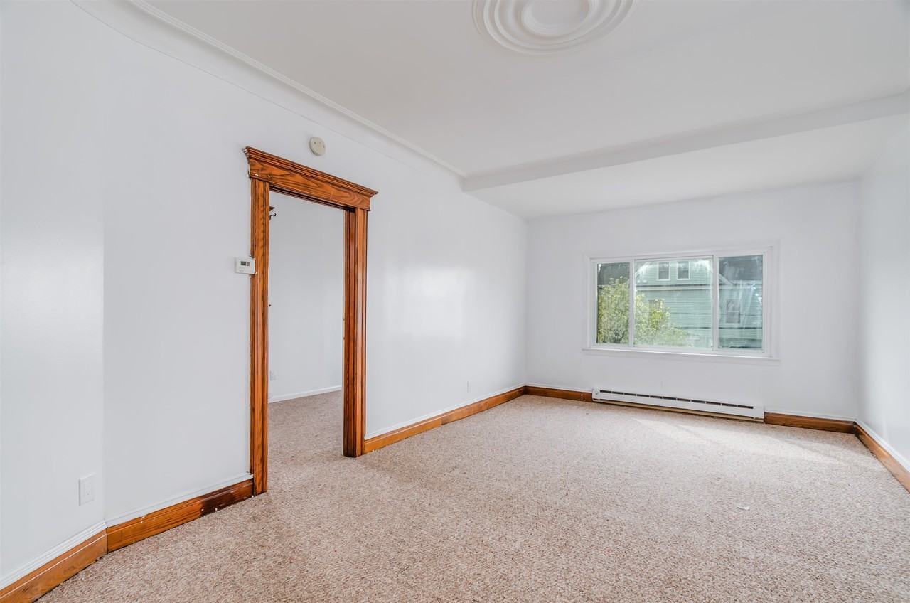 142 Humphrey Ave #2 - Photo 2 of 11