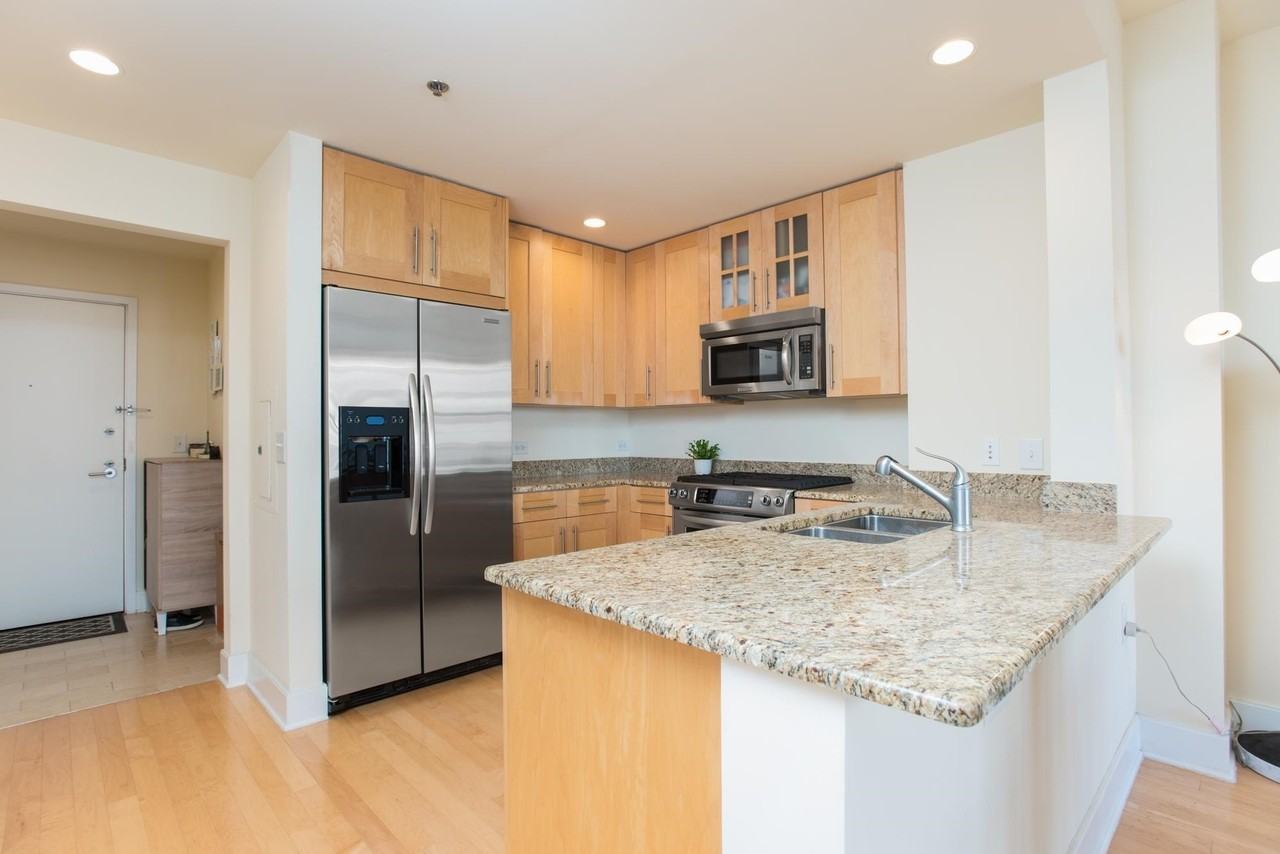 1125 Maxwell Ln #707 - Photo 5 of 27
