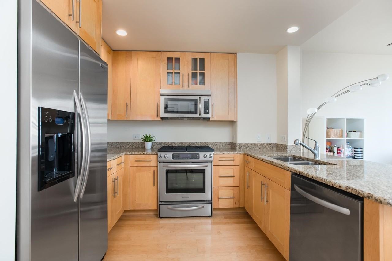 1125 Maxwell Ln #707 - Photo 6 of 27