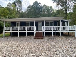 featured image of 30 Vanderbilt Ln
