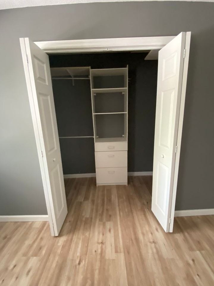 30 Vanderbilt Ln - Photo 5 of 19