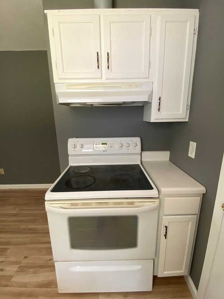 30 Vanderbilt Ln - Photo 6 of 19