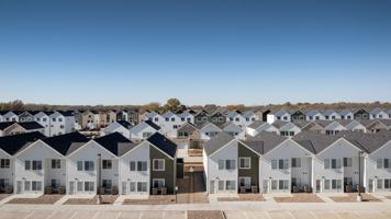 featured image of 445 W Sanctuary Rd