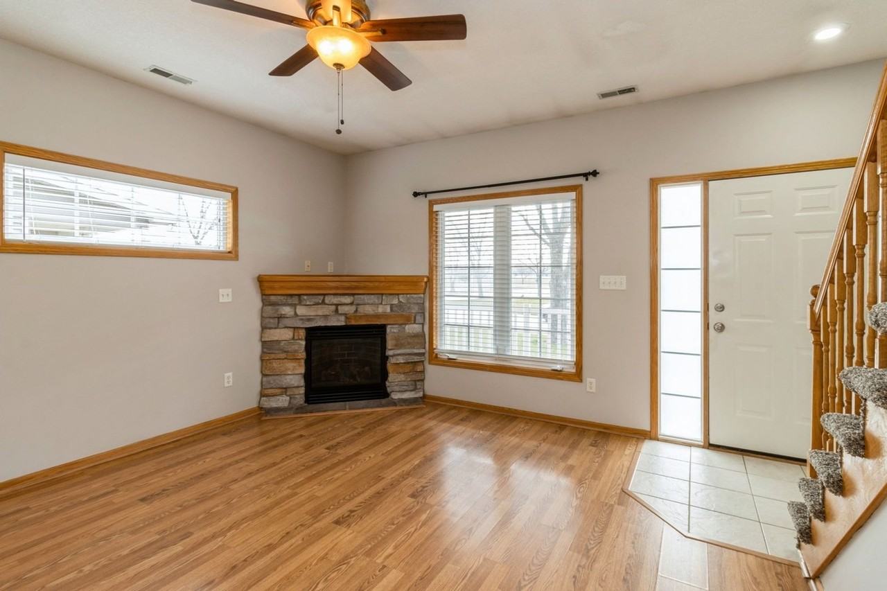 1812 Nw Ashton Ln #1 - Photo 2 of 15
