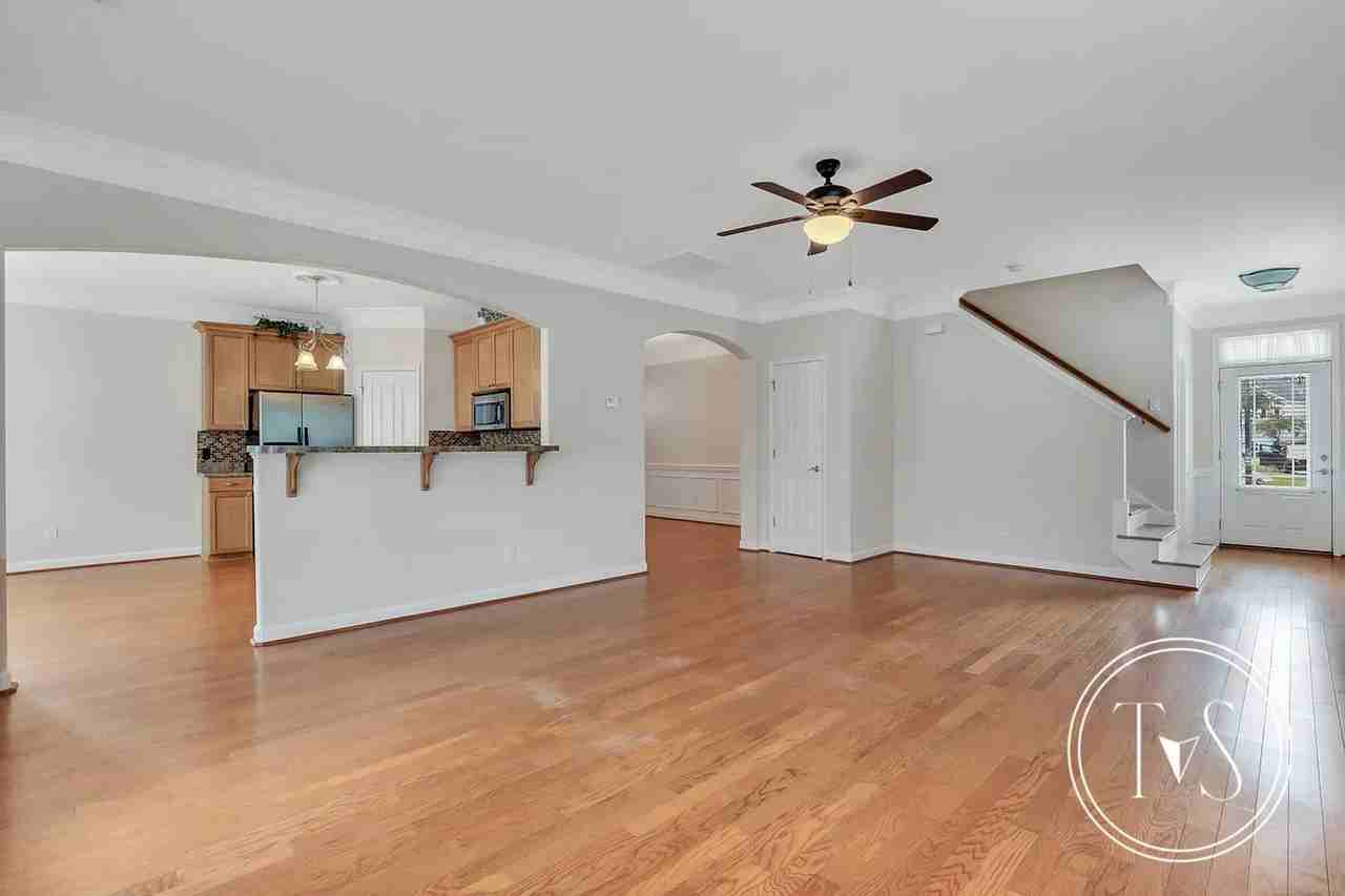 175 Summer Hill Ct - Photo 7 of 30