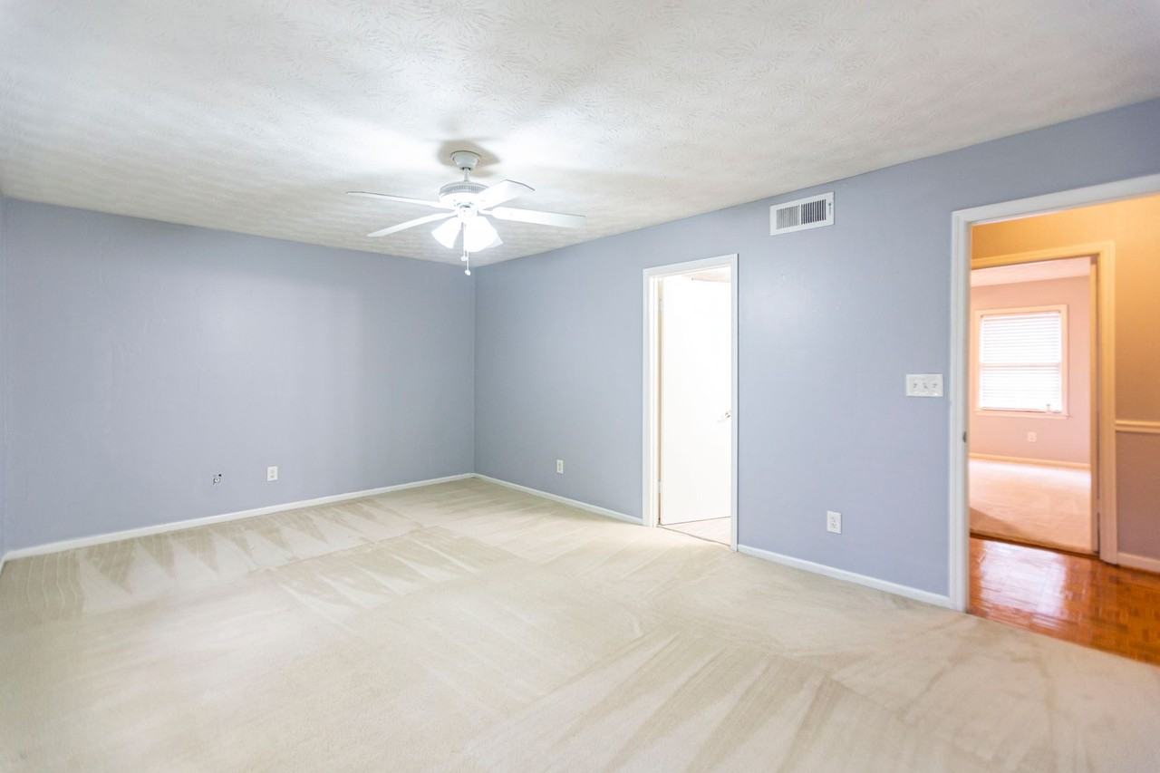 2446 Lehaven Dr - Photo 4 of 40