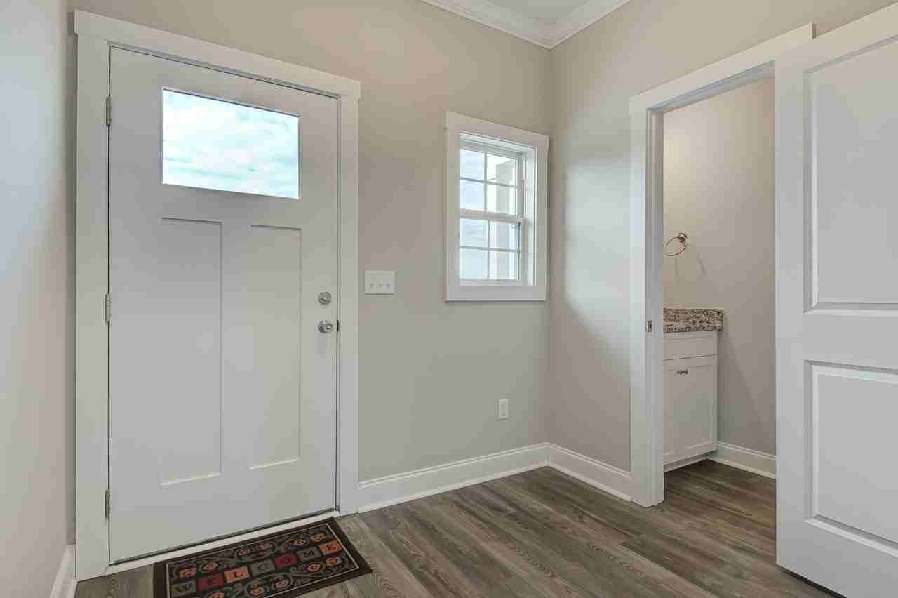 2546 Snow Creek Rd Ne - Photo 6 of 37