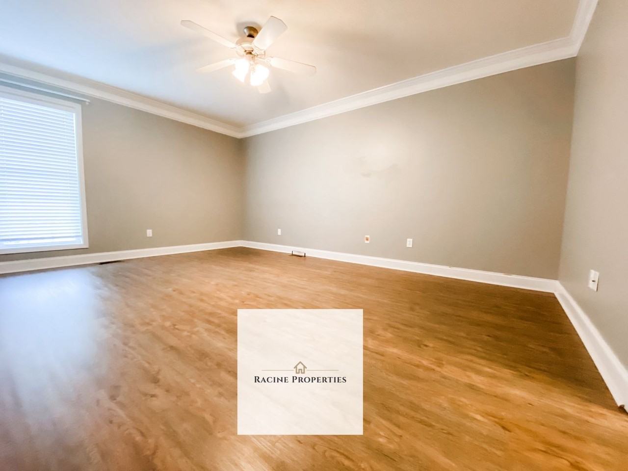 1053 Gibbs Rd - Photo 7 of 20
