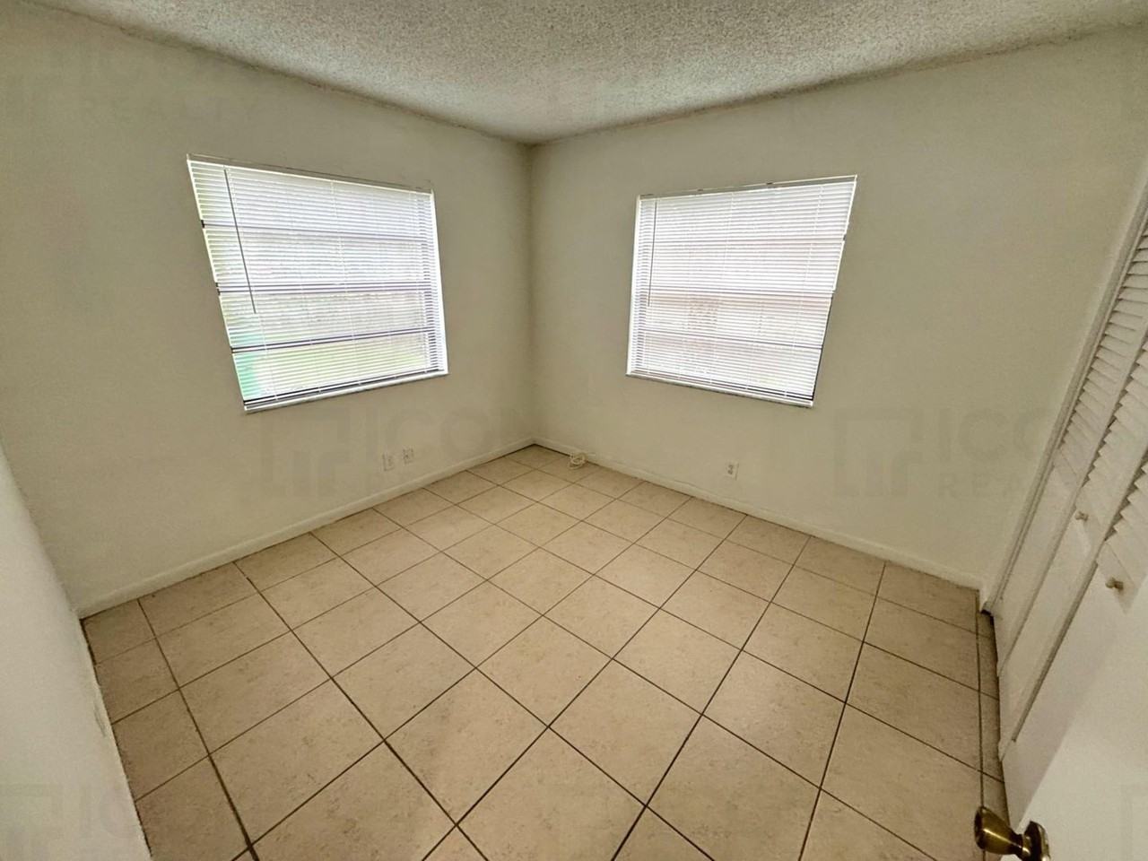 3500 Nw 116th Ter #3500 - Photo 5 of 8