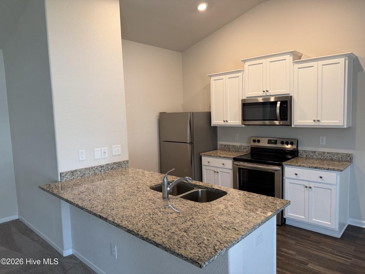 229 Brisk Dr - Photo 2 of 10