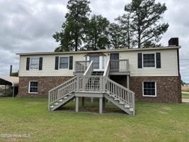 featured image of 12 Blackbird Ln