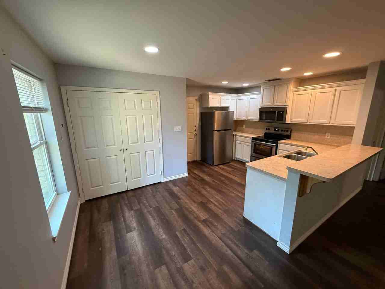 611 Timberline Dr #100 - Photo 4 of 9