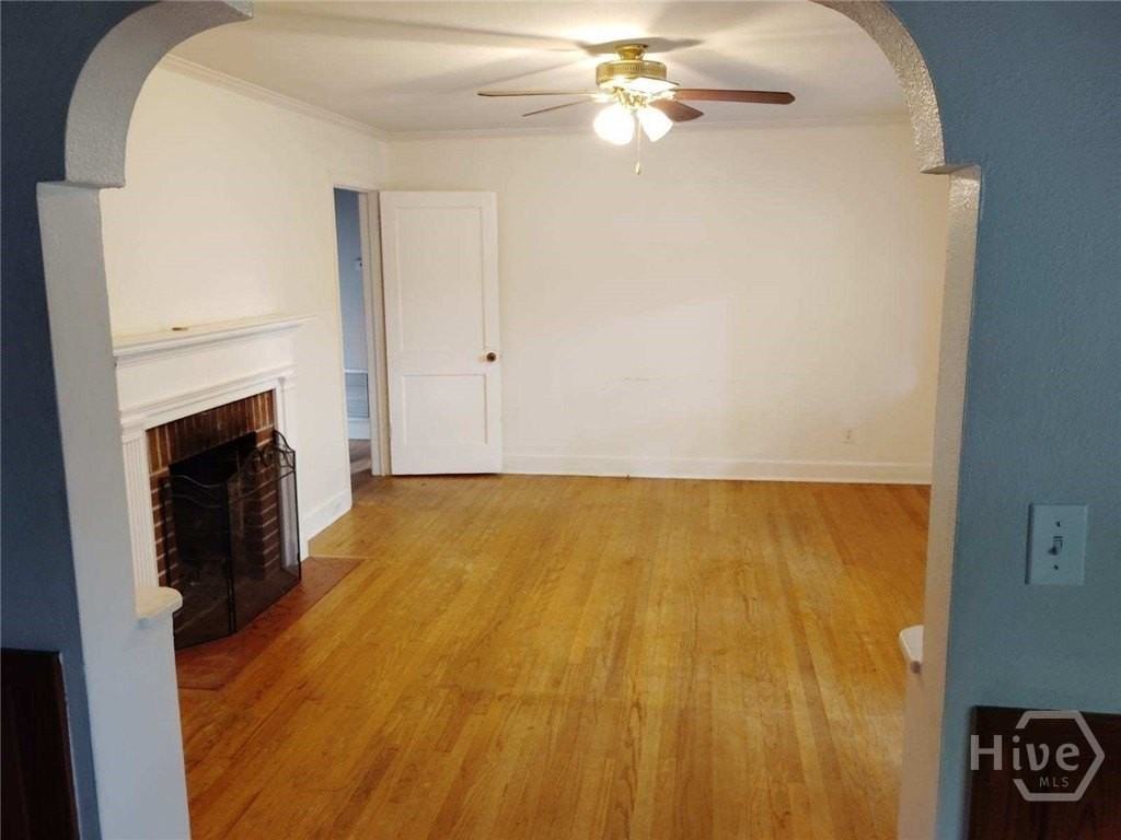 5416 Waters Dr - Photo 2 of 6