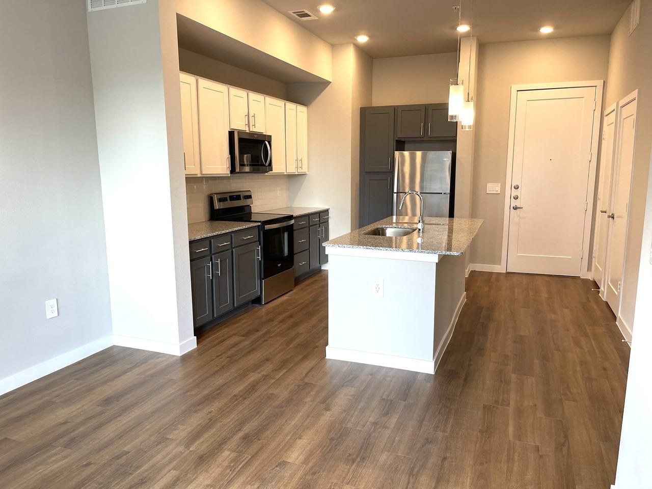500 Westinghouse Rd #09-1120 - Photo 4 of 8