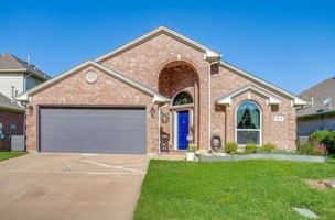 featured image of 8713 Sunset Trace Dr