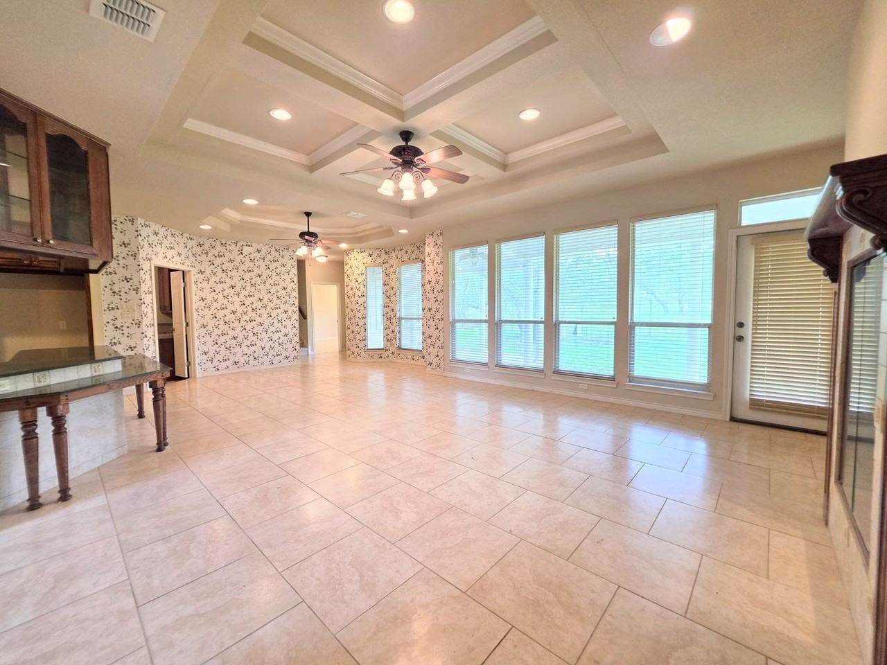 424 Lantana Mesa - Photo 5 of 35