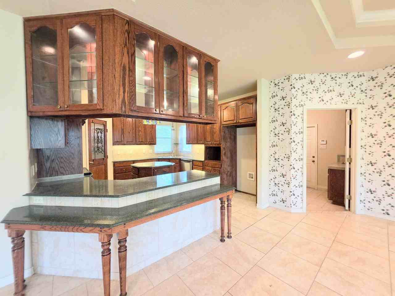 424 Lantana Mesa - Photo 6 of 35