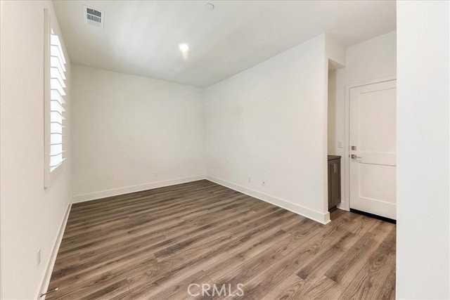 987 E Mason Ln #129 - Photo 6 of 8