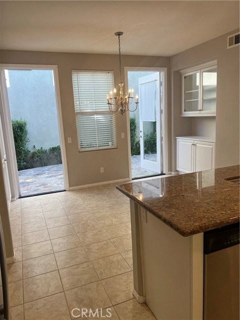 14 Conservatory Dr - Photo 3 of 8