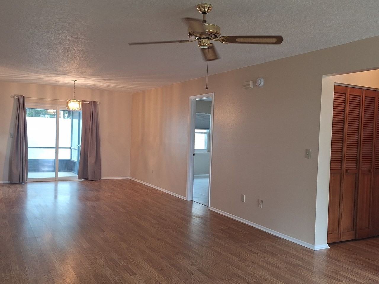 404 Sandpiper Ct - Photo 5 of 23