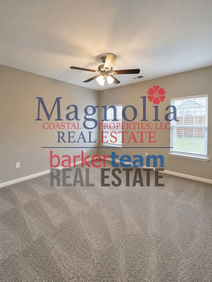 65 Red Oak Dr - Photo 6 of 19