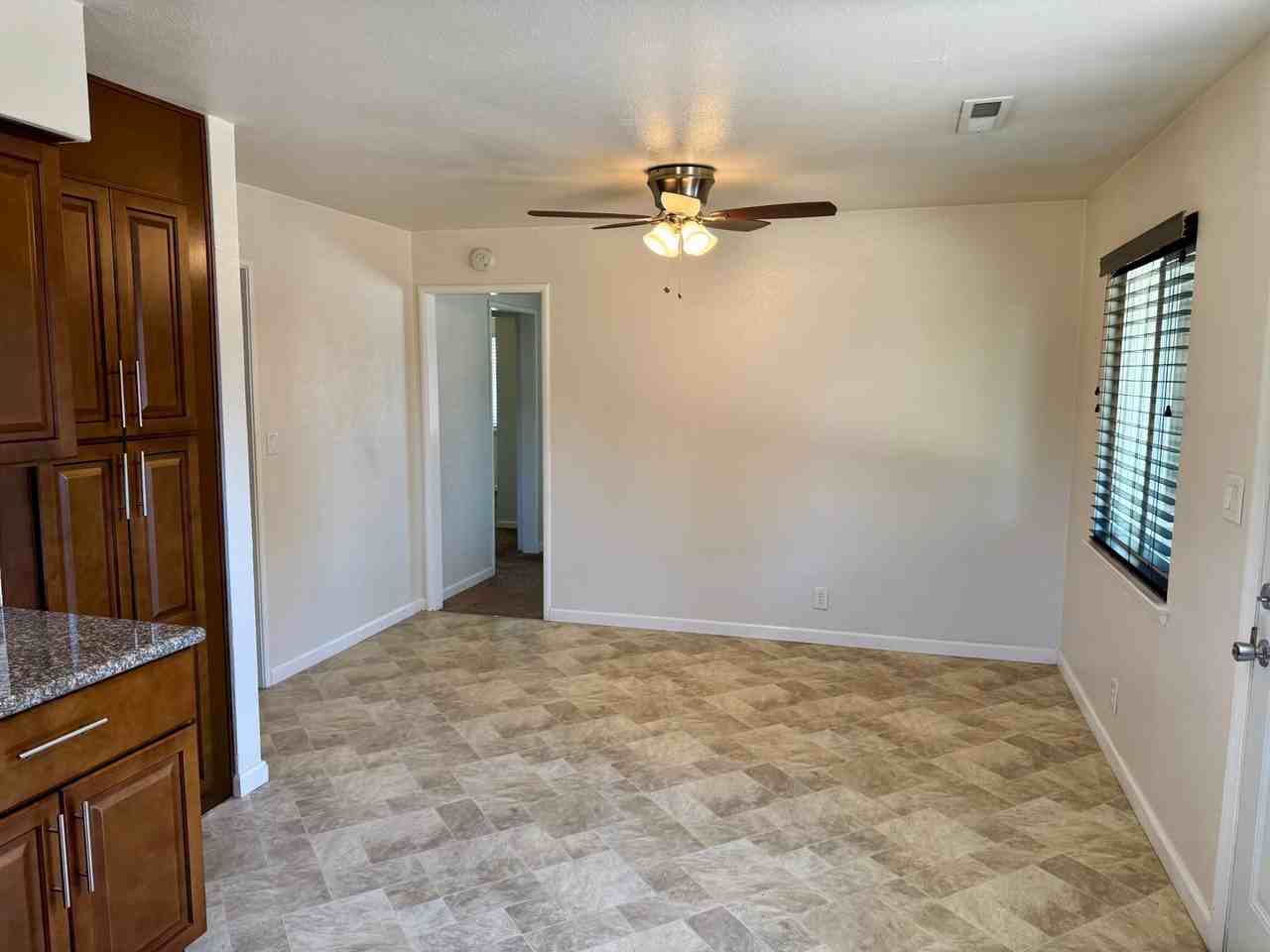 2548 Ballantyne Dr - Photo 7 of 18