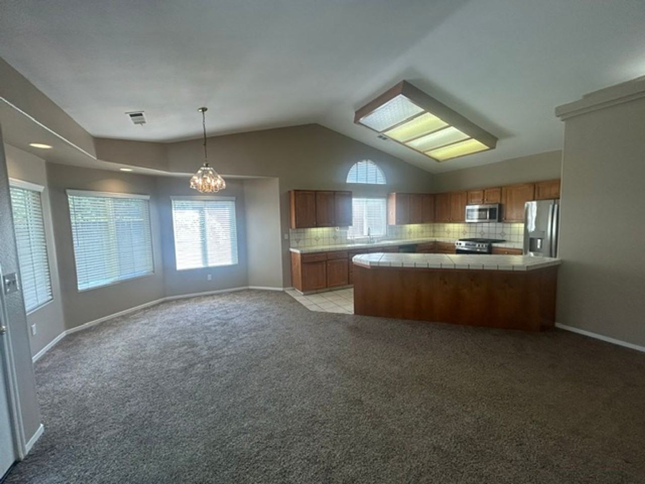 2744 W Ceres Ct - Photo 4 of 18
