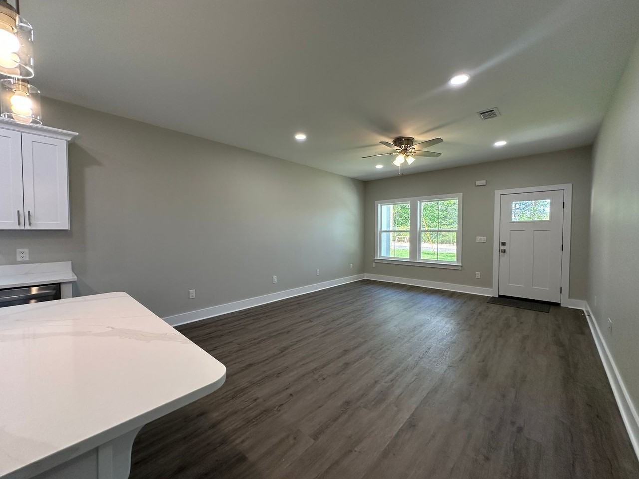 1332 Jackson St - Photo 5 of 34