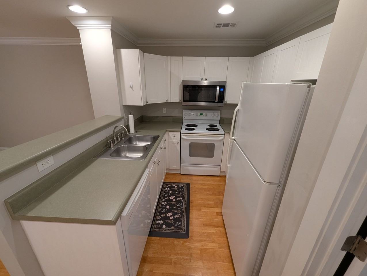 490 Barnett Shoals Rd - Photo 5 of 14