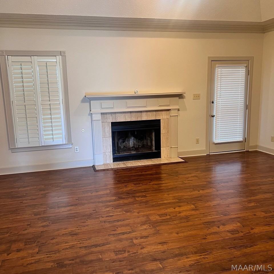 8706 Twelve Oaks Ln - Photo 3 of 33