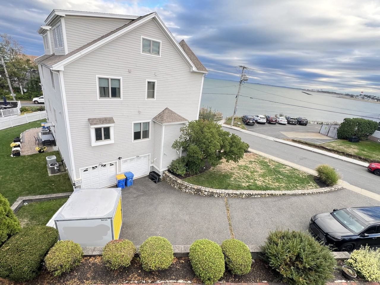 170 Cliff Ave - Photo 3 of 7