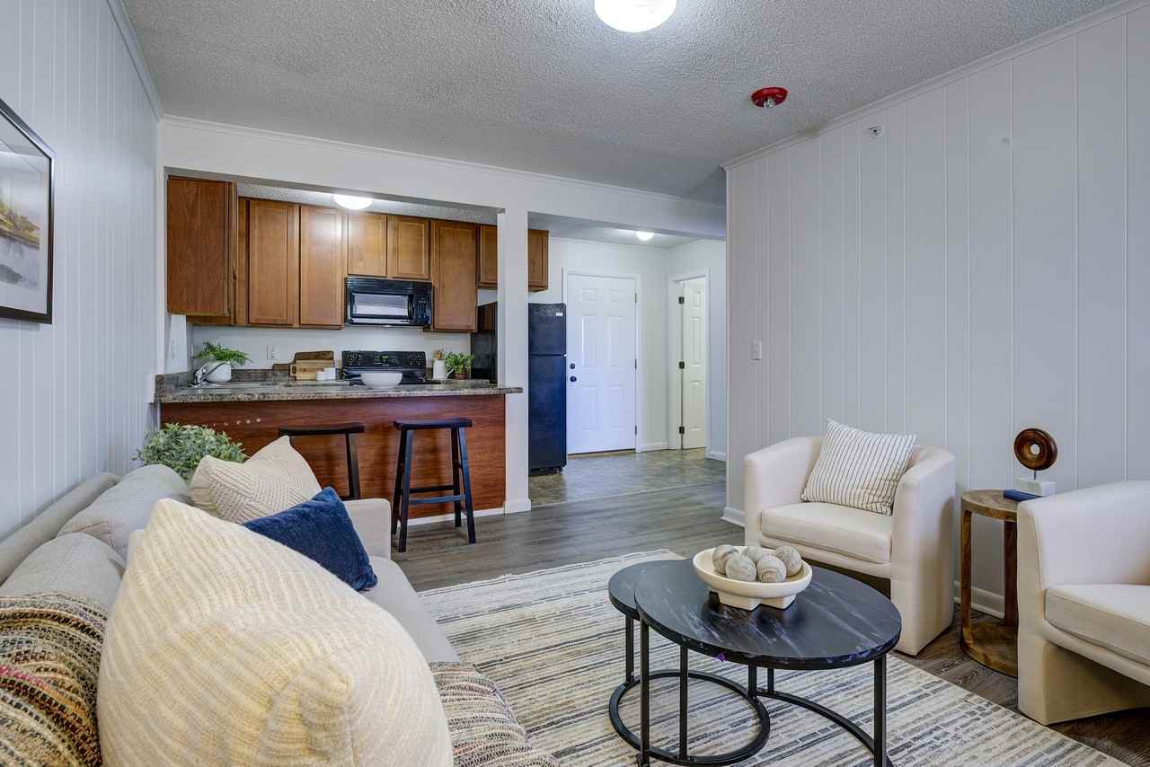808 Carolina Dr #305 - Photo 5 of 25