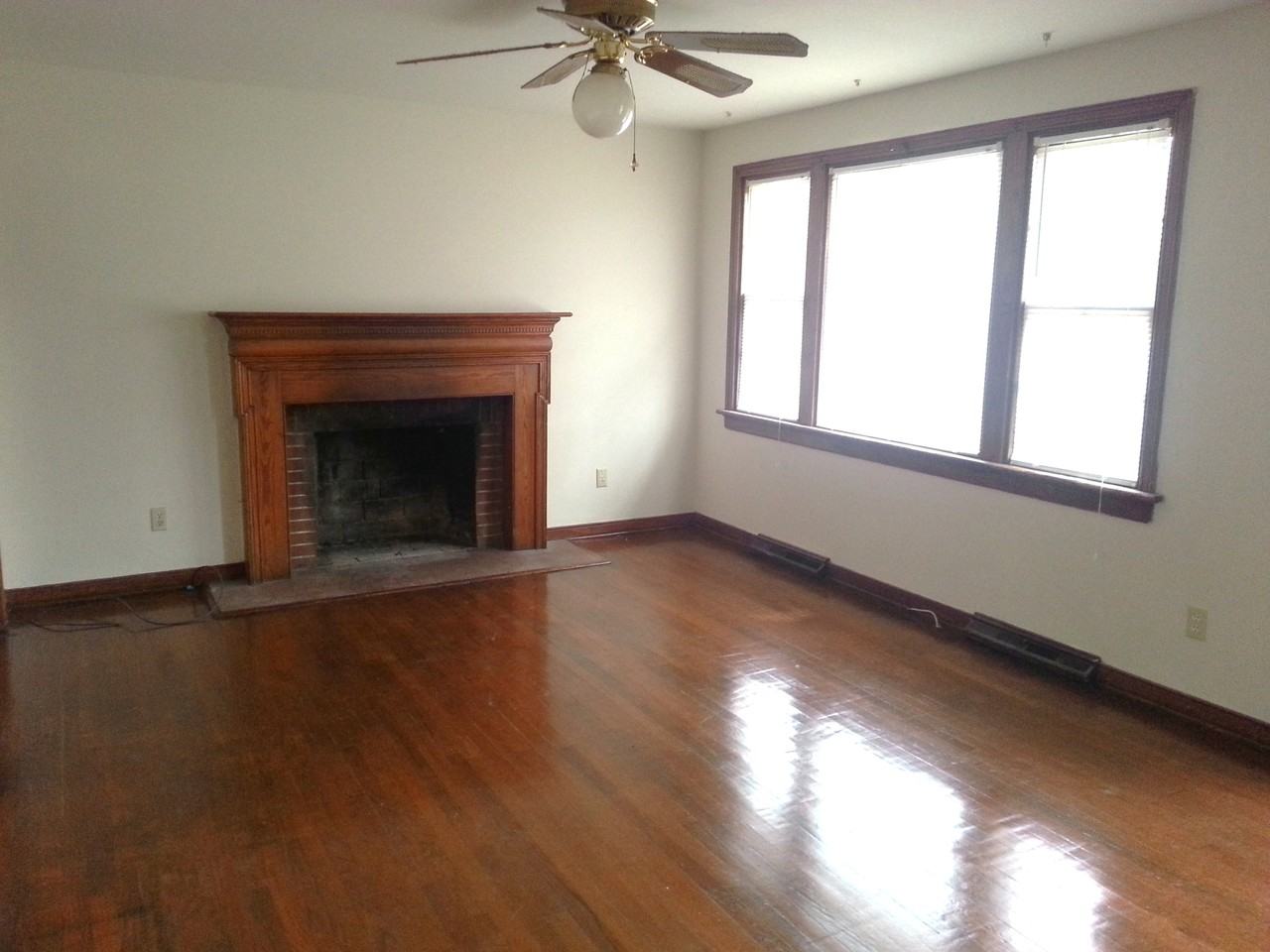 5934 5934 Fieldstone Road #1 - Photo 4 of 6