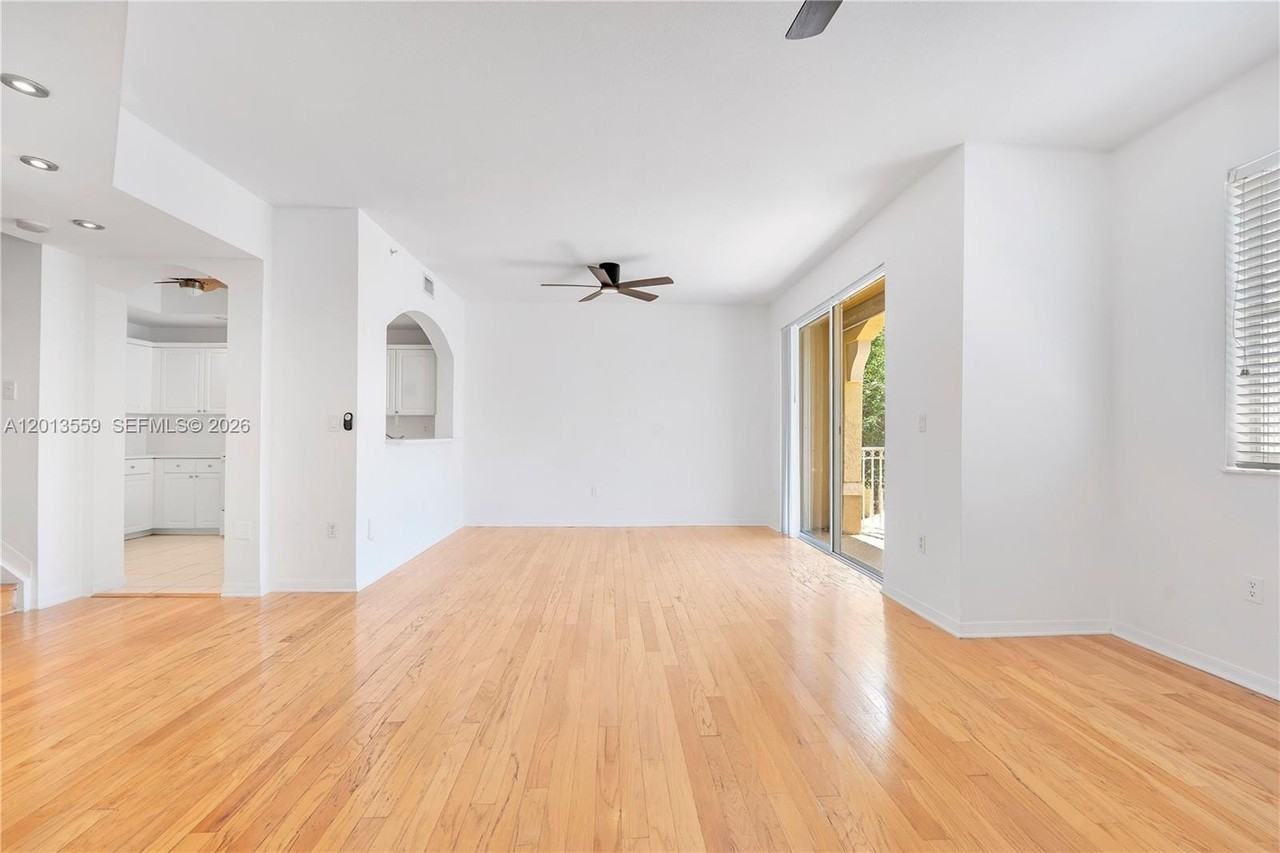 8912 W Flagler St #212 - Photo 2 of 23