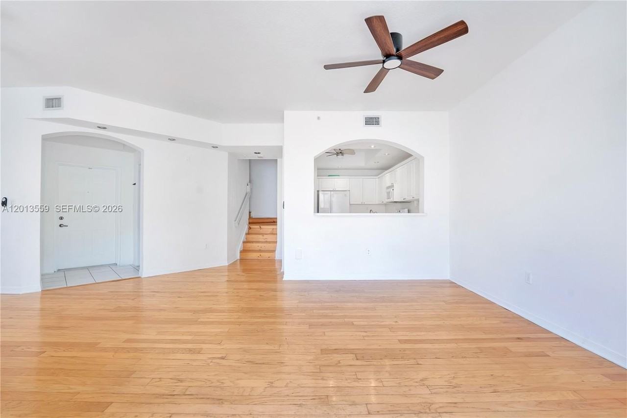 8912 W Flagler St #212 - Photo 5 of 23
