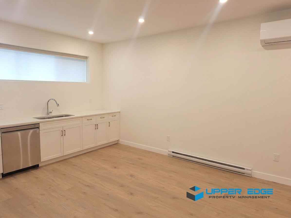 404A Lariviere Street #A - Photo 3 of 9