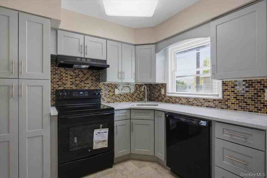 6 Belden Ave - Photo 5 of 20