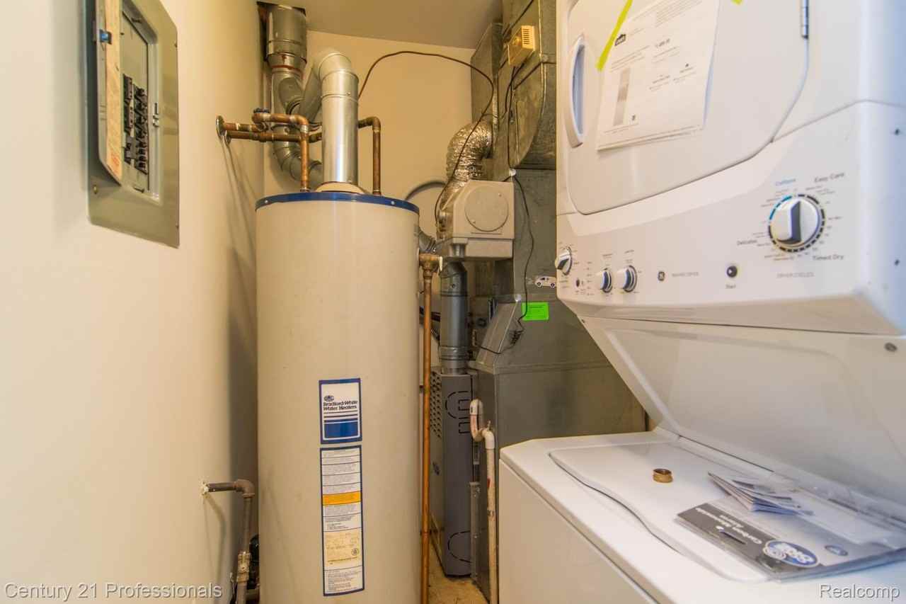 15818 Orchard Ln - Photo 7 of 8
