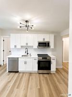 featured image of 411 N Main St