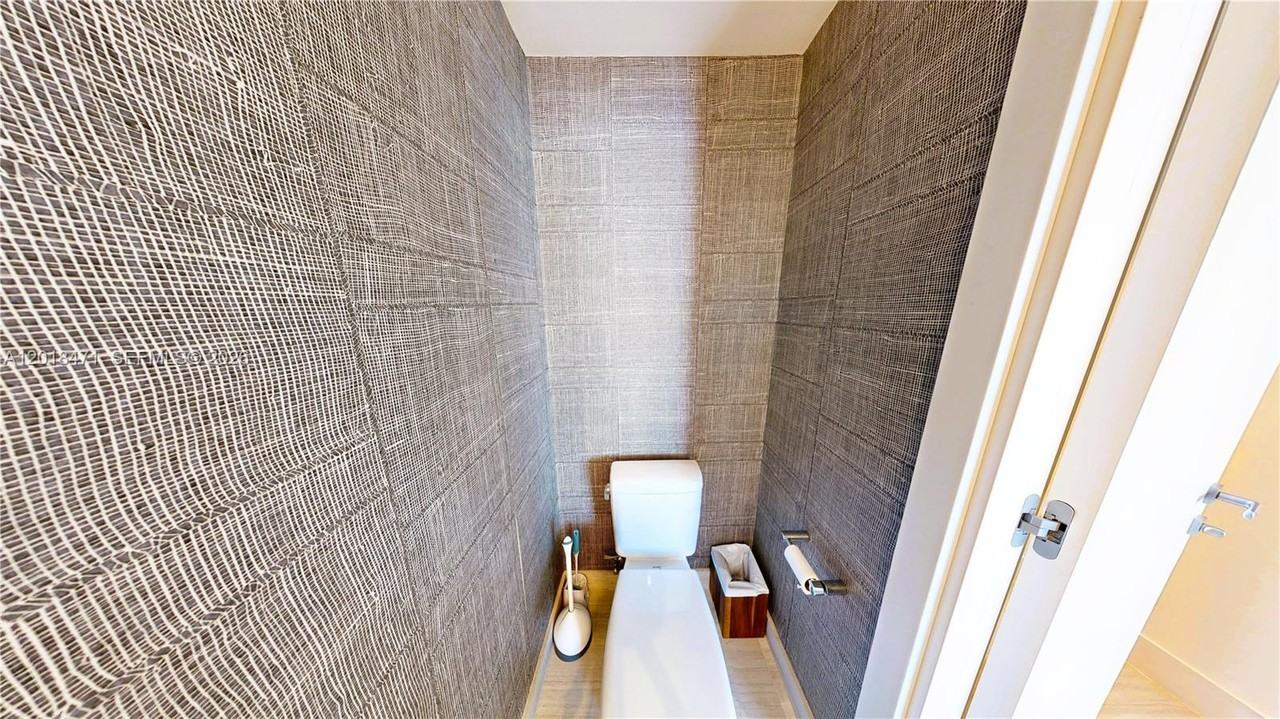 1451 Brickell Ave - Photo 4 of 42