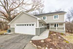 featured image of 4080 Fairlane Dr