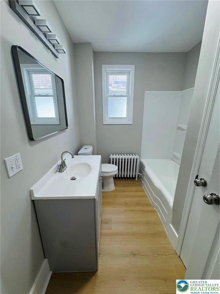 1343 Washington St ##2 - Photo 4 of 12