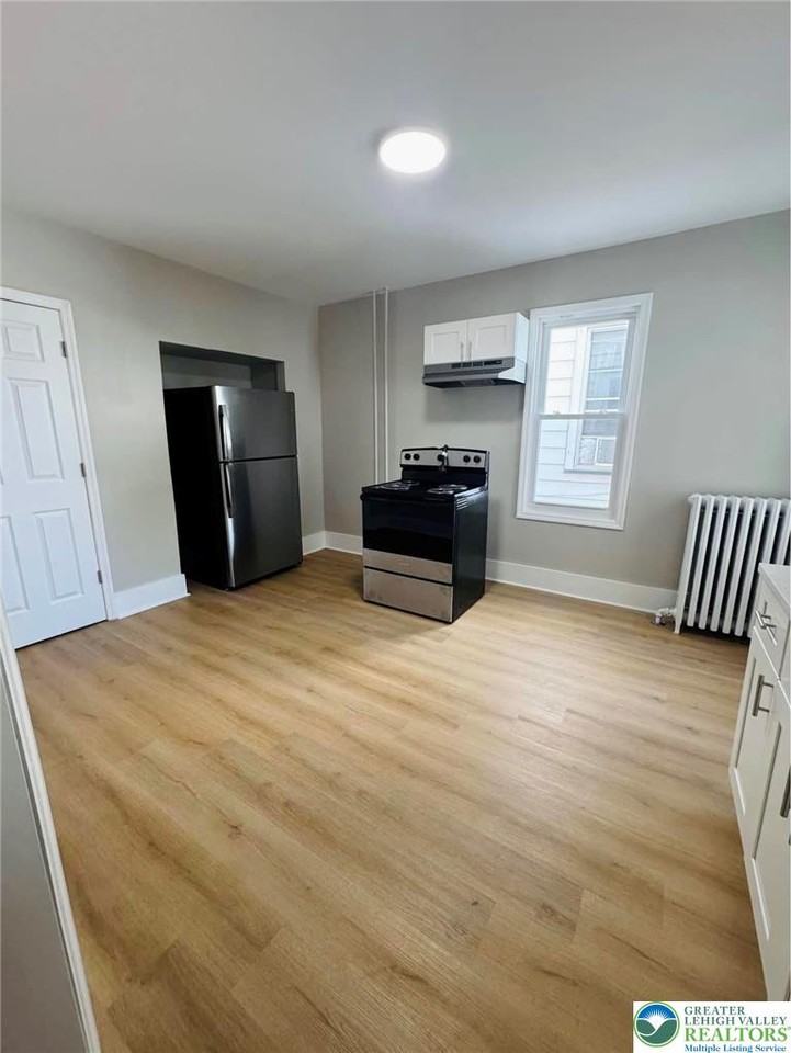 1343 Washington St ##2 - Photo 5 of 12