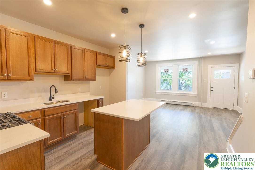 715 Hamilton Ave - Photo 3 of 14