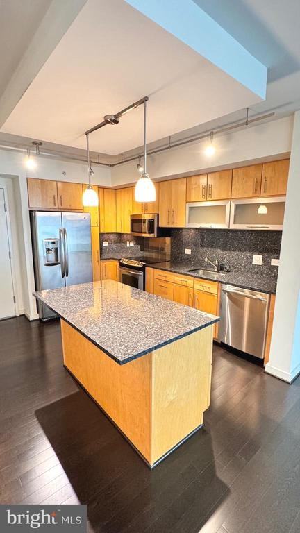 1025 1st St Se ##614 - Photo 2 of 50
