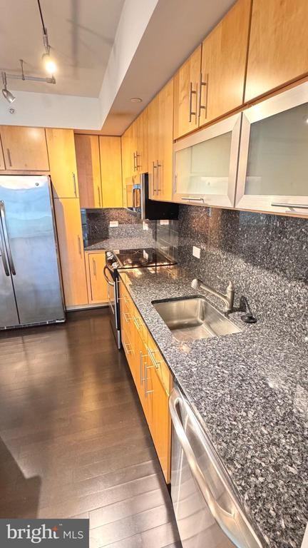 1025 1st St Se ##614 - Photo 3 of 50